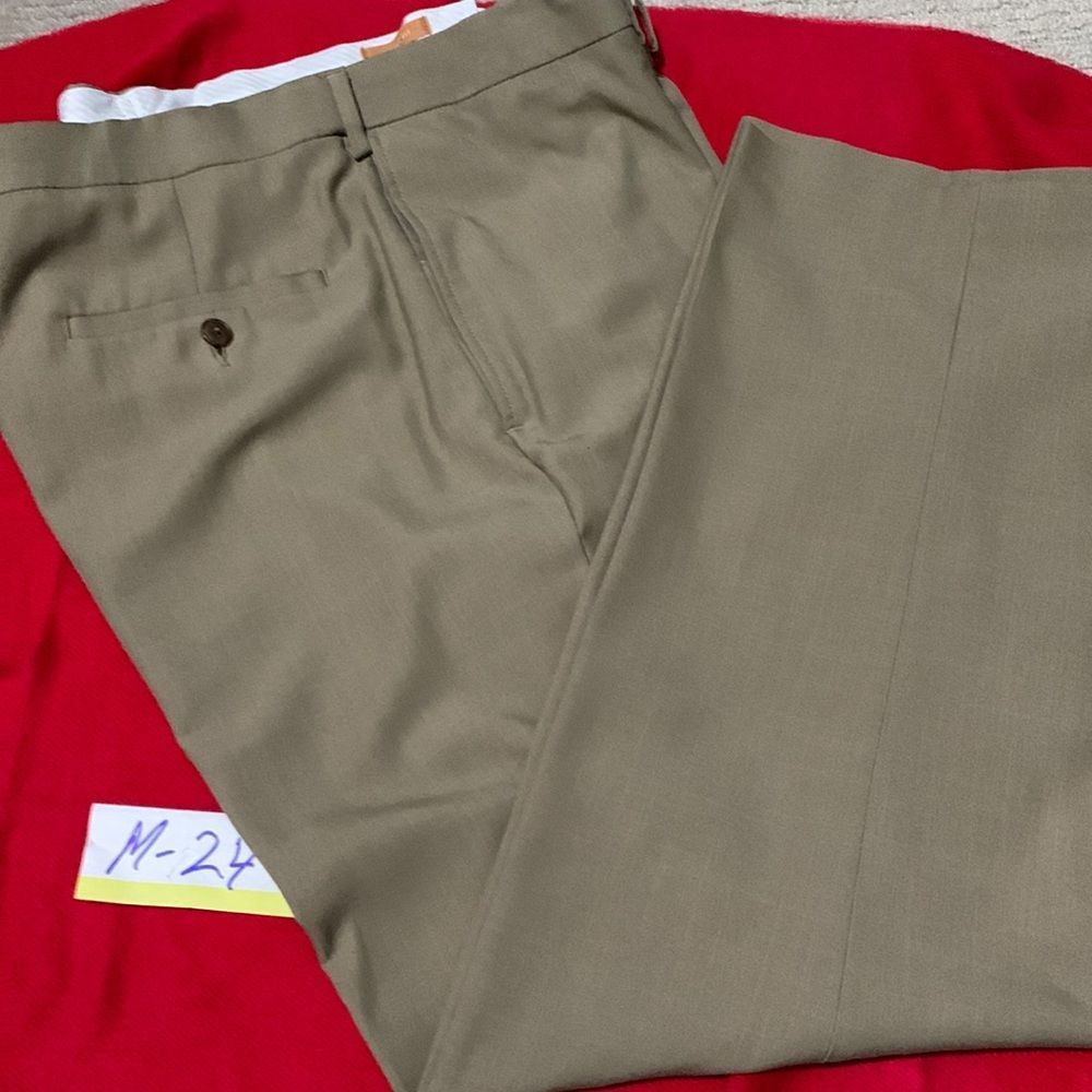 Haggar Clothing Classic Fit Dress Pants Size 38*30